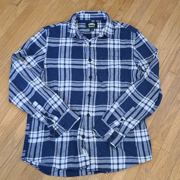 Roots Other - Roots flannel button down shirt